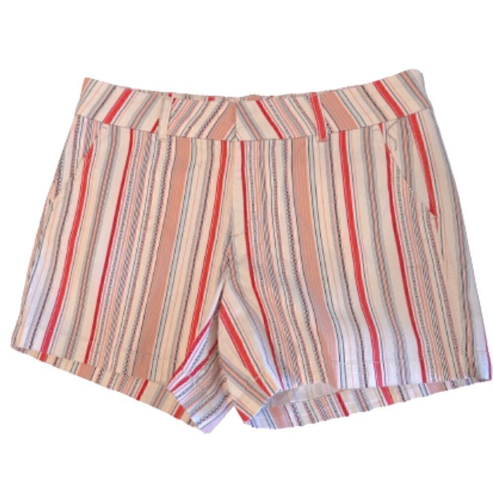 Hannah stripe shorts 97% Cotton 3%βSpandex so a comfortable fit. Sizeβ12